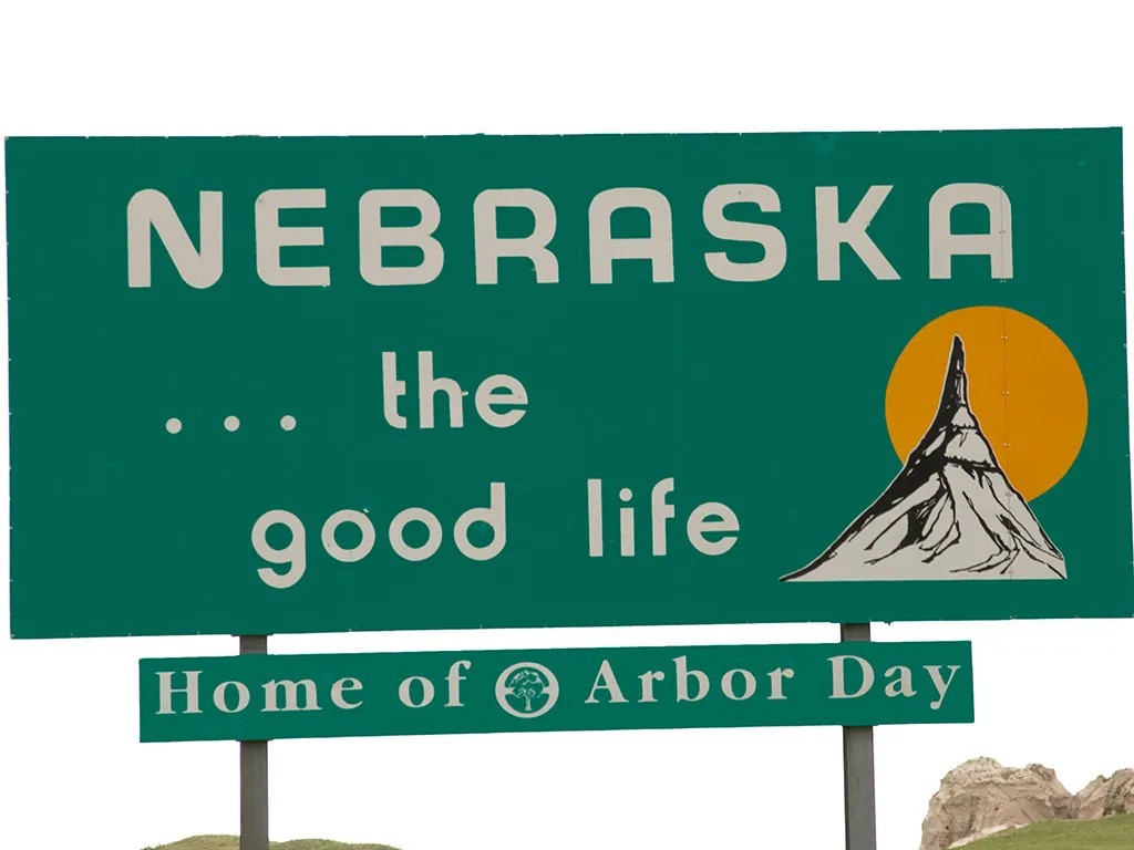 Nebraska welcome sign